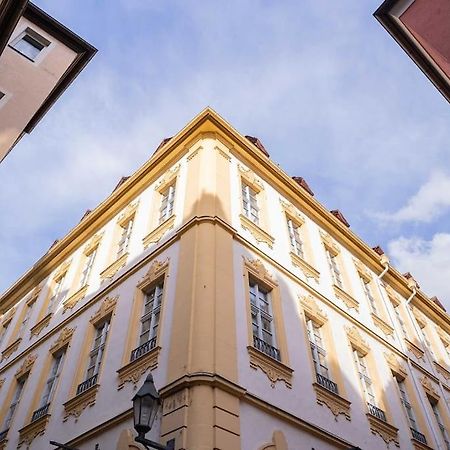 Barockes Wohnen Am Marktplatz-Stadtmitte 维尔茨堡 外观 照片